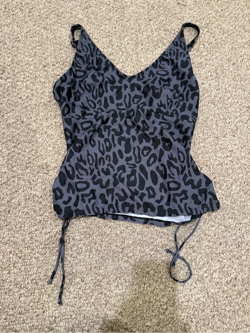 Women’s Gray Leopard Print V-Neck Tankini
